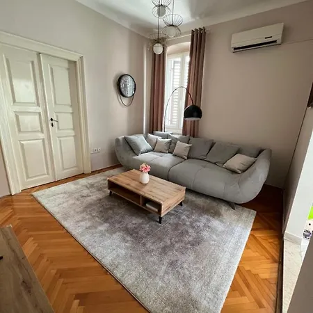 Apartman Sandra Apartment Pula Exterior photo