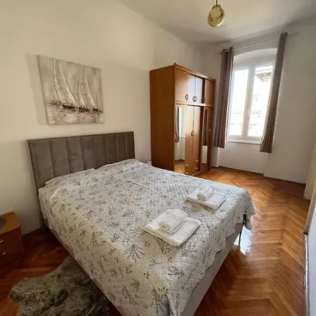 Apartman Sandra Apartment Pula Exterior photo